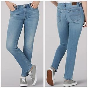 Lee Women's Regular Fit Straight Leg Mid Rise Jean New with Tag Size 6P